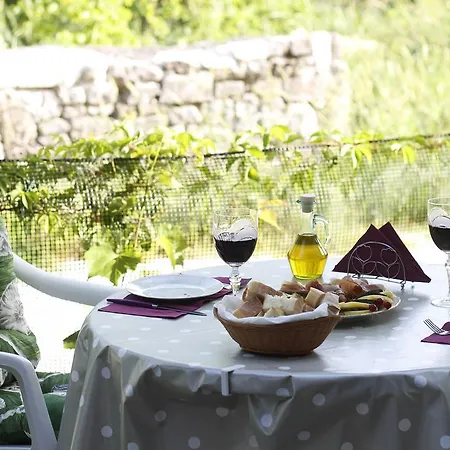 Lavel شقة تروغير